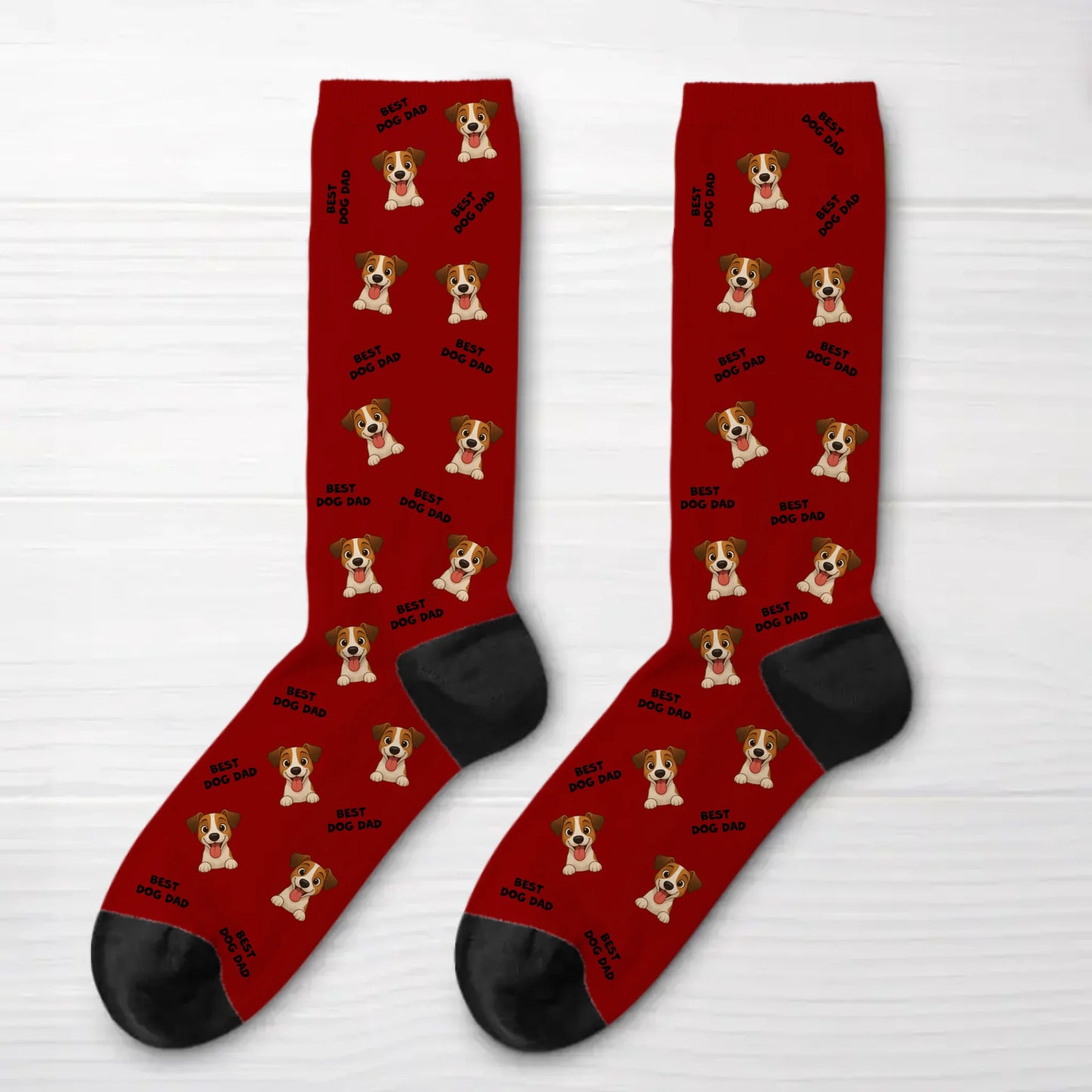 Paire de chaussettes rouges "Best Dog Dad" personnalisées avec des portraits de Jack Russell souriants.