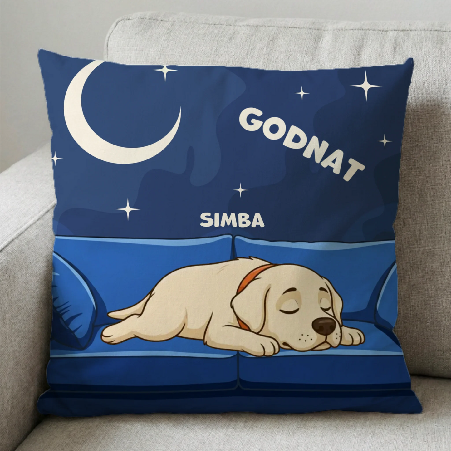 Personlig firkantet pude 'Godnat' med sovende hund og dit kæledyrs navn