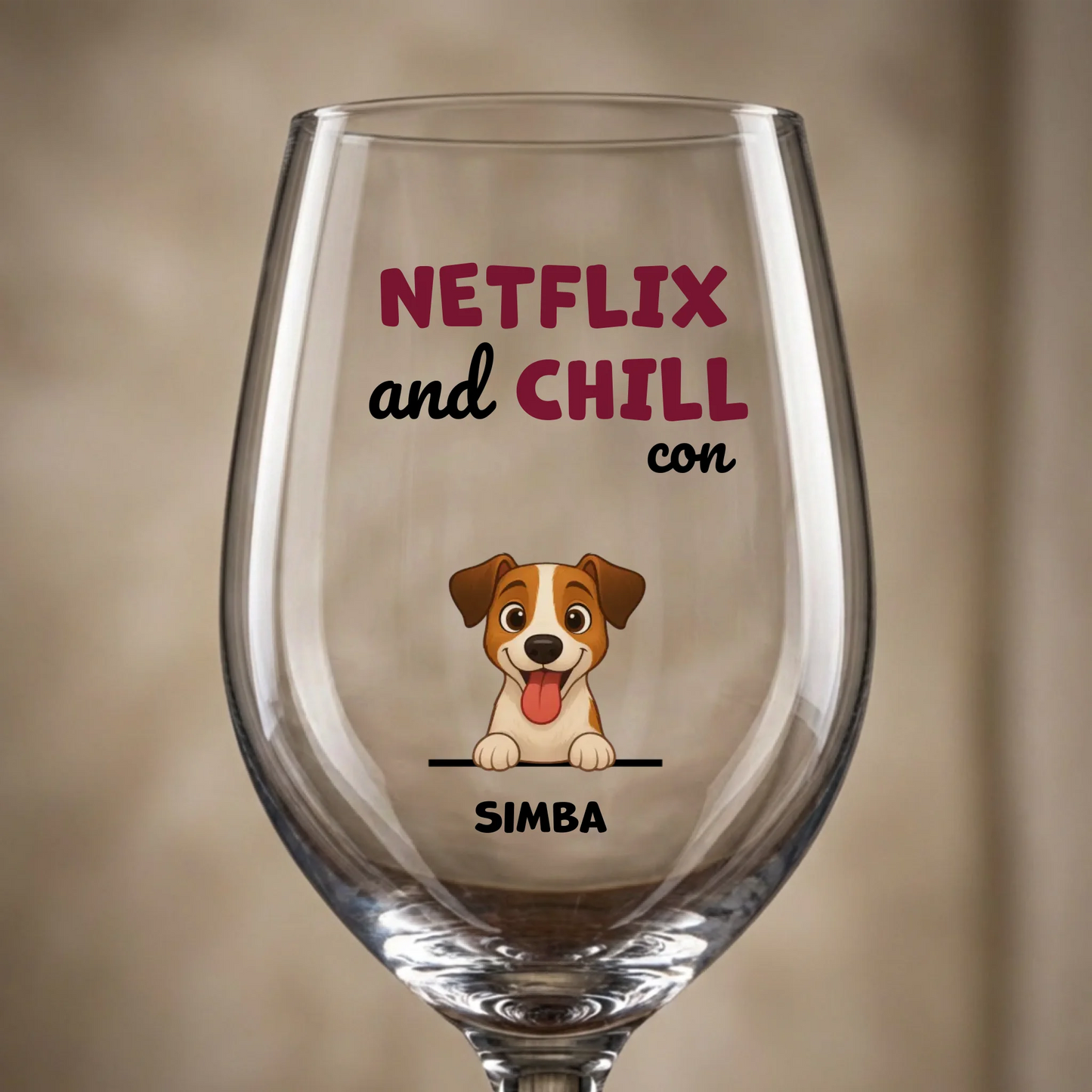 Bicchiere da vino personalizzato "Netflix and Chill" con ritratto di cane Jack Russell.