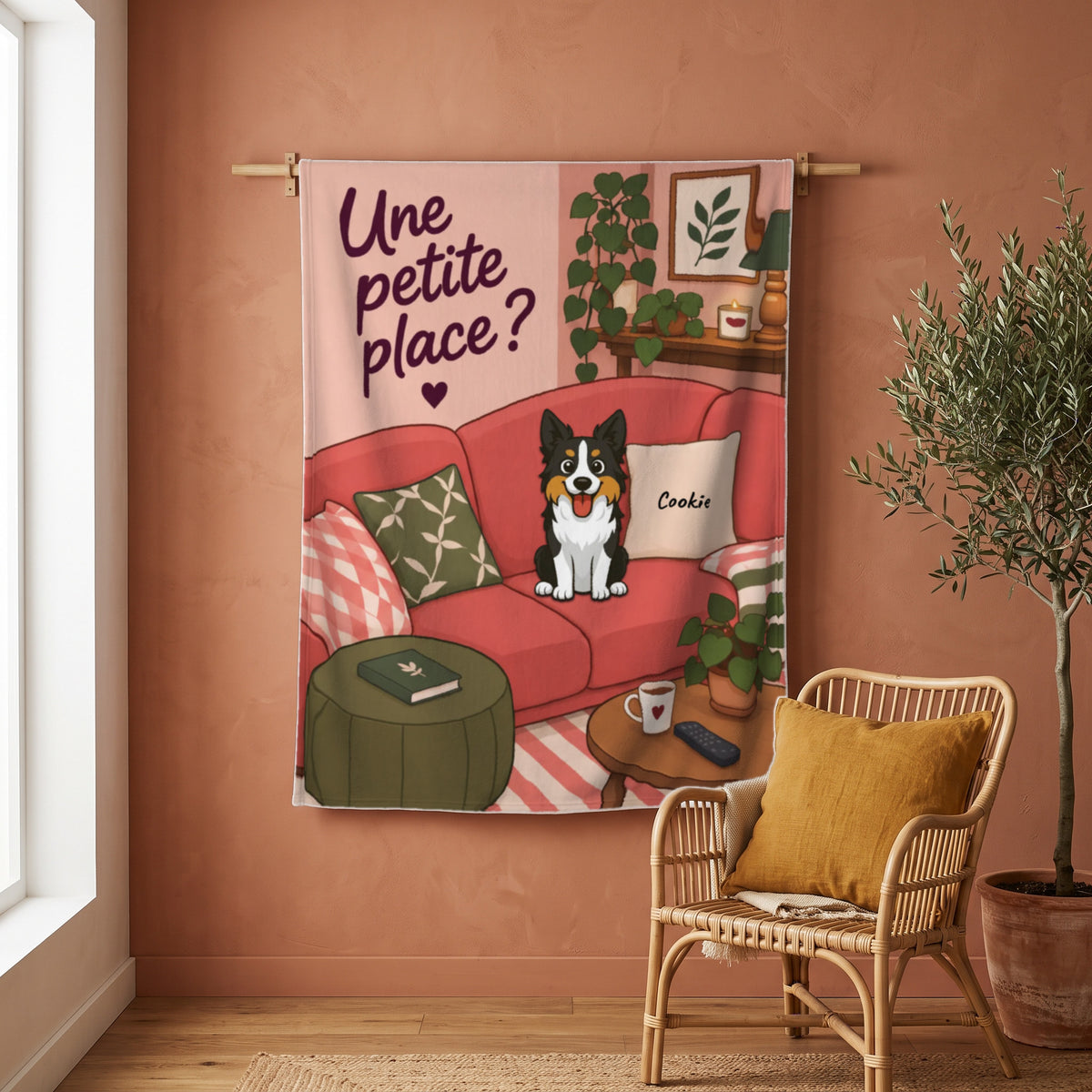 Plaid personnalisé La place est prise accroché au mur, avec le dessin et le prénom de l'animal
