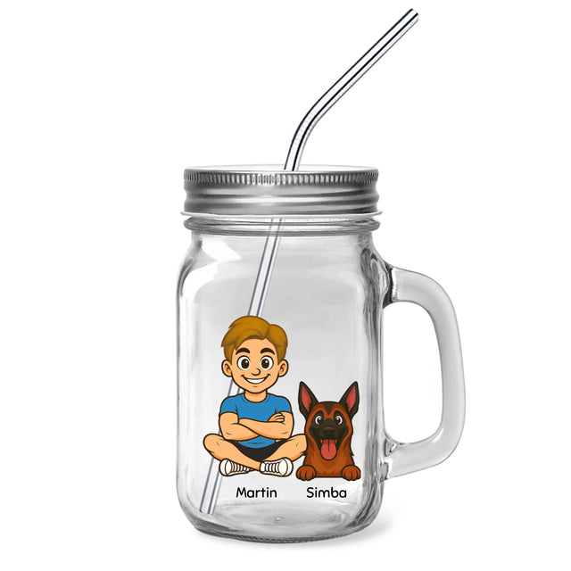 Mug en verre Mason Jar personnalisé avec illustration d'un garçon et d'un berger allemand, paille.