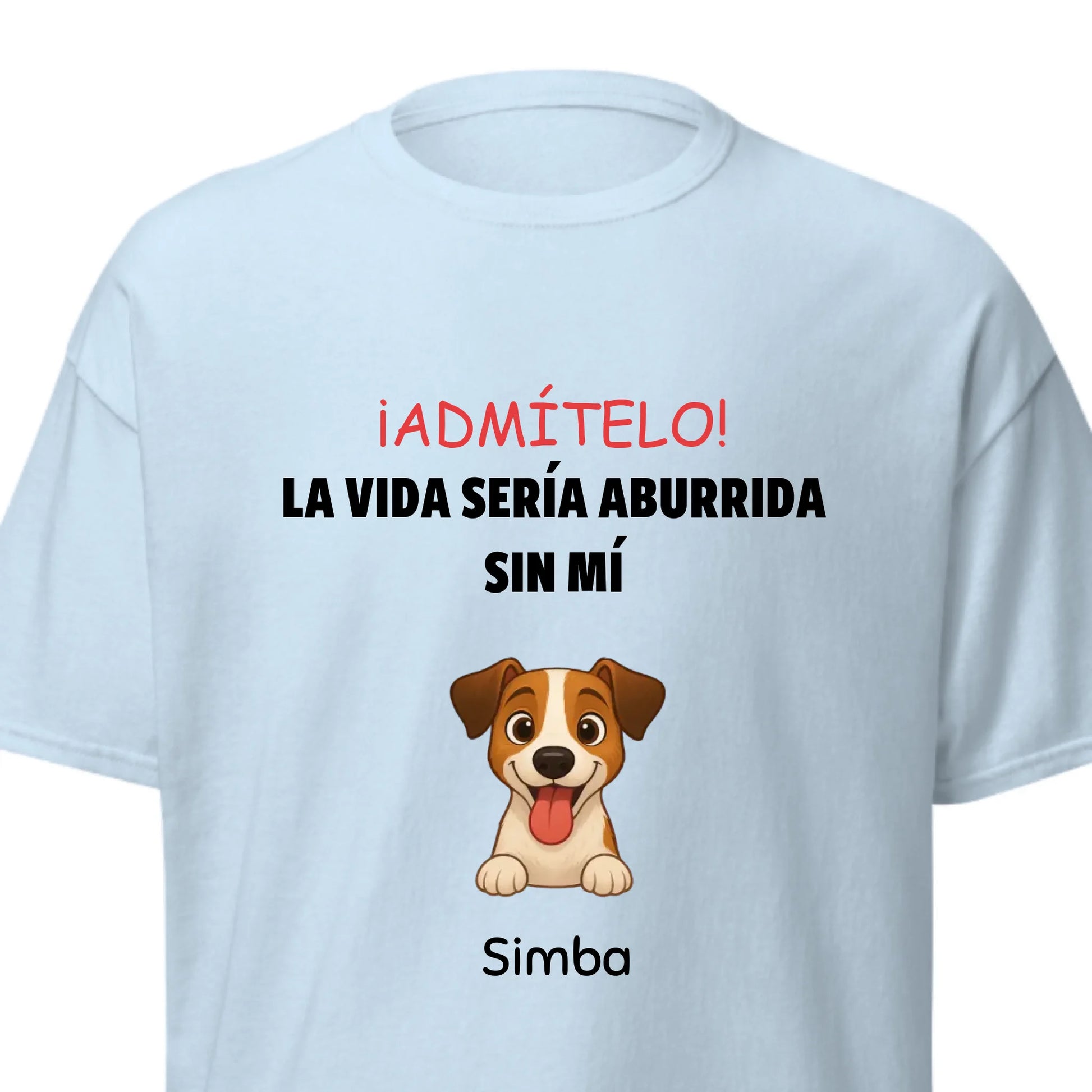 Camiseta personalizada azul claro con dibujo de perro sonriente y nombre "Simba".