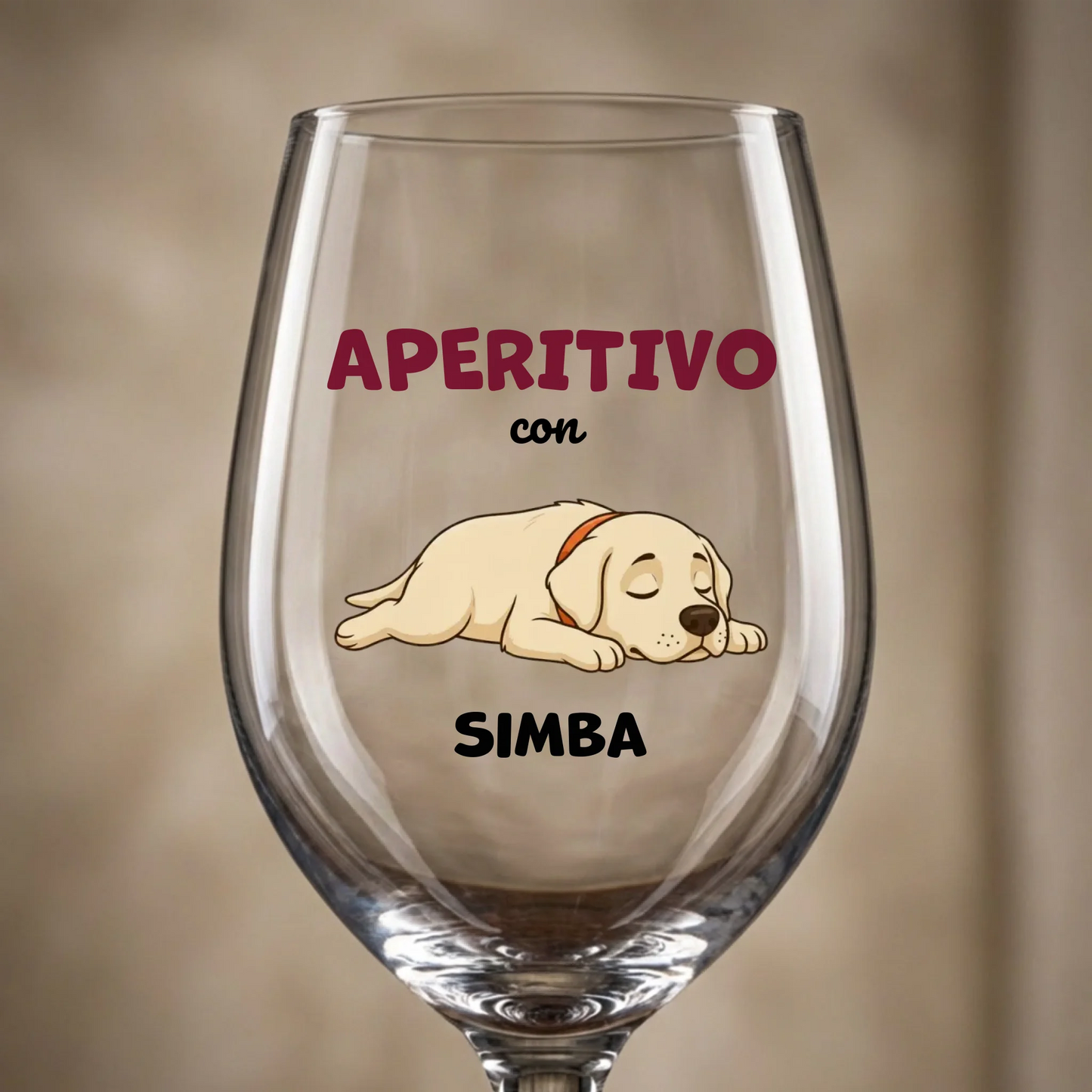 Bicchiere da vino personalizzato Aperitivo con Simba, con ritratto di labrador addormentato.