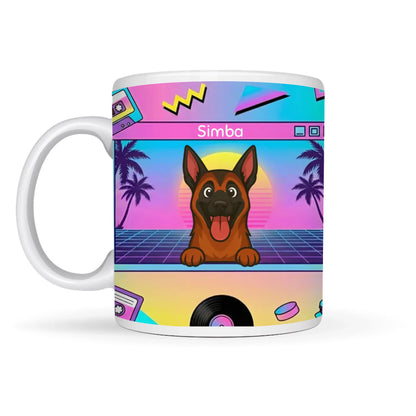 Gepersonaliseerde keramische mok met retro arcade design en vrolijk portret van Duitse Herder.
