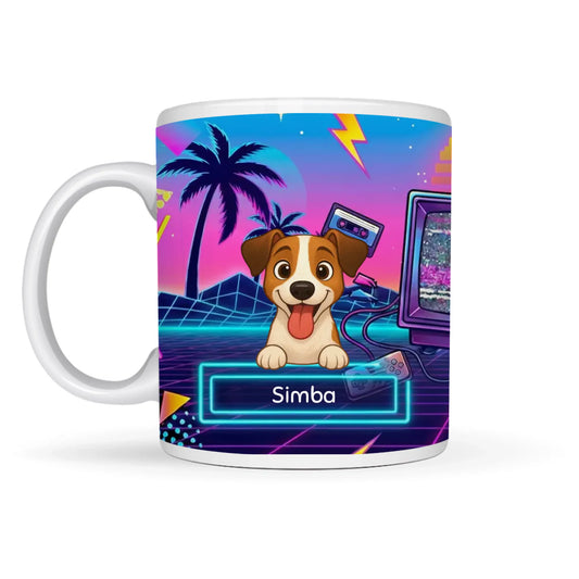 Personligt keramisk krus med tegning af Jack Russell hund i retro VHS-stil og navnet Simba