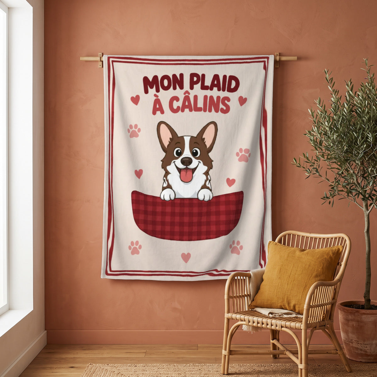 Plaid personnalisé À câlins accroché au mur, avec le dessin et le prénom de l'animal