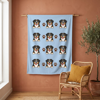 Plaid personnalisé Mes compagnons accroché au mur, avec le dessin et le prénom de l'animal
