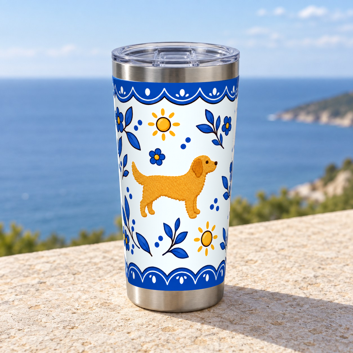 Tumbler personnalisé Riviera posé sur un bureau
